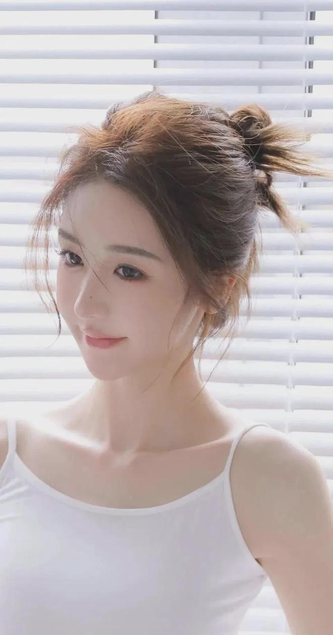 插女 MBA智库瓦利棋牌国产男(图1)